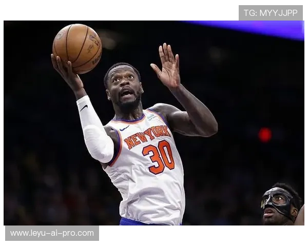 兰德尔低位单打效率拉开与布伦森得分结构差距