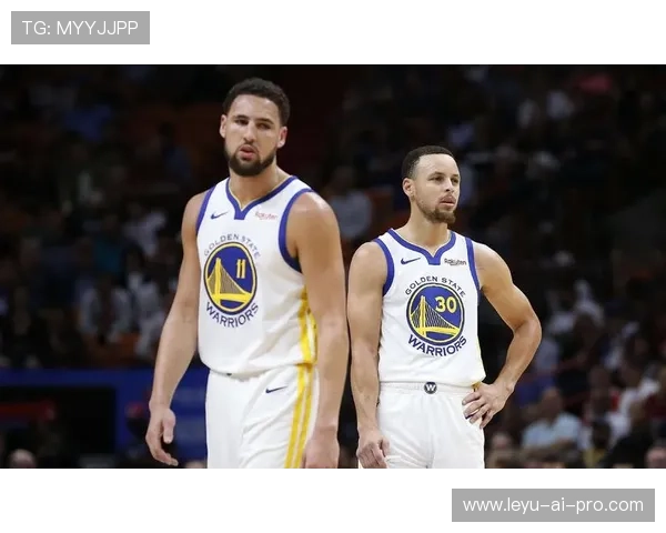 奥斯梅恩与凯恩对比 战术适配性与进攻效率差距在哪