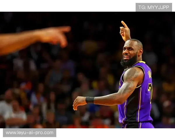 沃克·凯斯勒改打无球战术提升三分效率拉开球队进攻空间