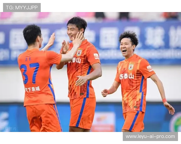 山东泰山攻防转换失衡问题凸显，防守稳固难掩进攻衔接困境