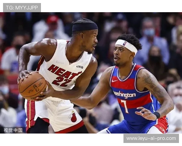 希罗挡拆拉开空间提升三分效率，助阵热火攻防转换