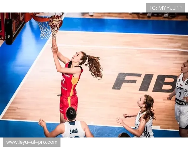 三秒规则国际差异：FIBA与NBA的判定细则解析