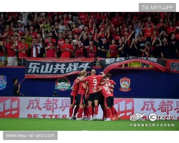 成都蓉城巩固积分榜前列优势,亚冠席位竞争态势愈发激烈 成都蓉城巩固积分榜前列优势,亚冠席位竞争态势愈发激烈